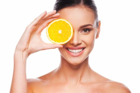 Orange_fruit_Model_Smile_Makeup_White_background_584175_4256x2832